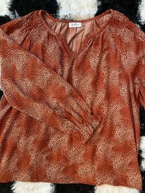 Jessica Simpson rust color Printed V-Neck Long-Sleeve Blouse